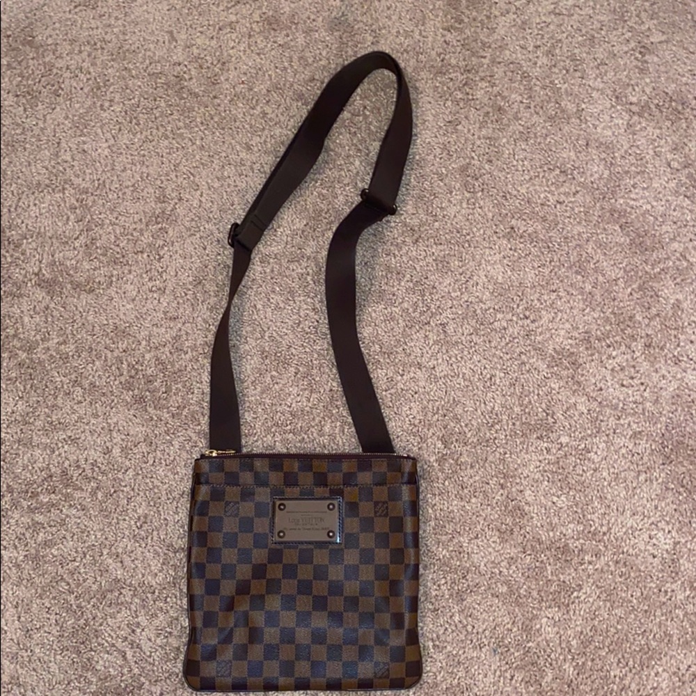 Louis Vuitton purse